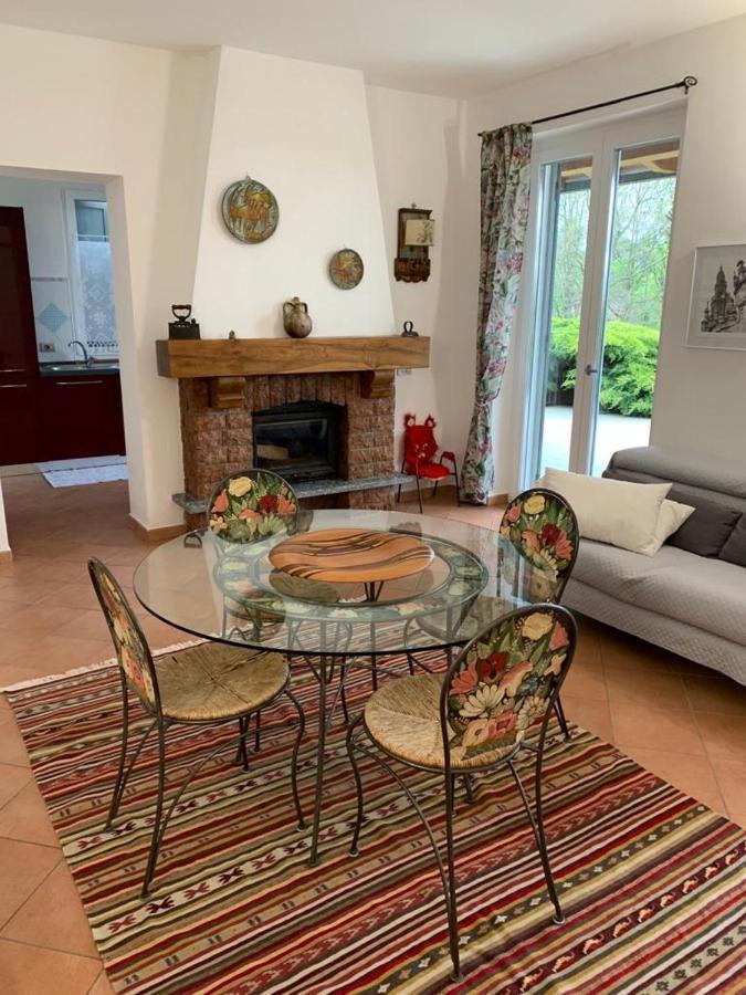 Cantello Casa Vacanze Al Capriano Appartamento Mora מראה חיצוני תמונה